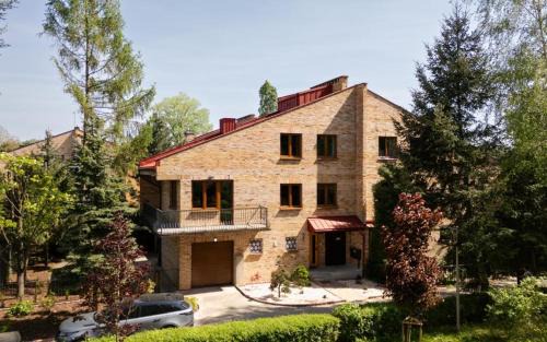 Saska Kepa Villa | Golden Home Saska Kępa&Boutique Villa in the Heart of Warsaw
