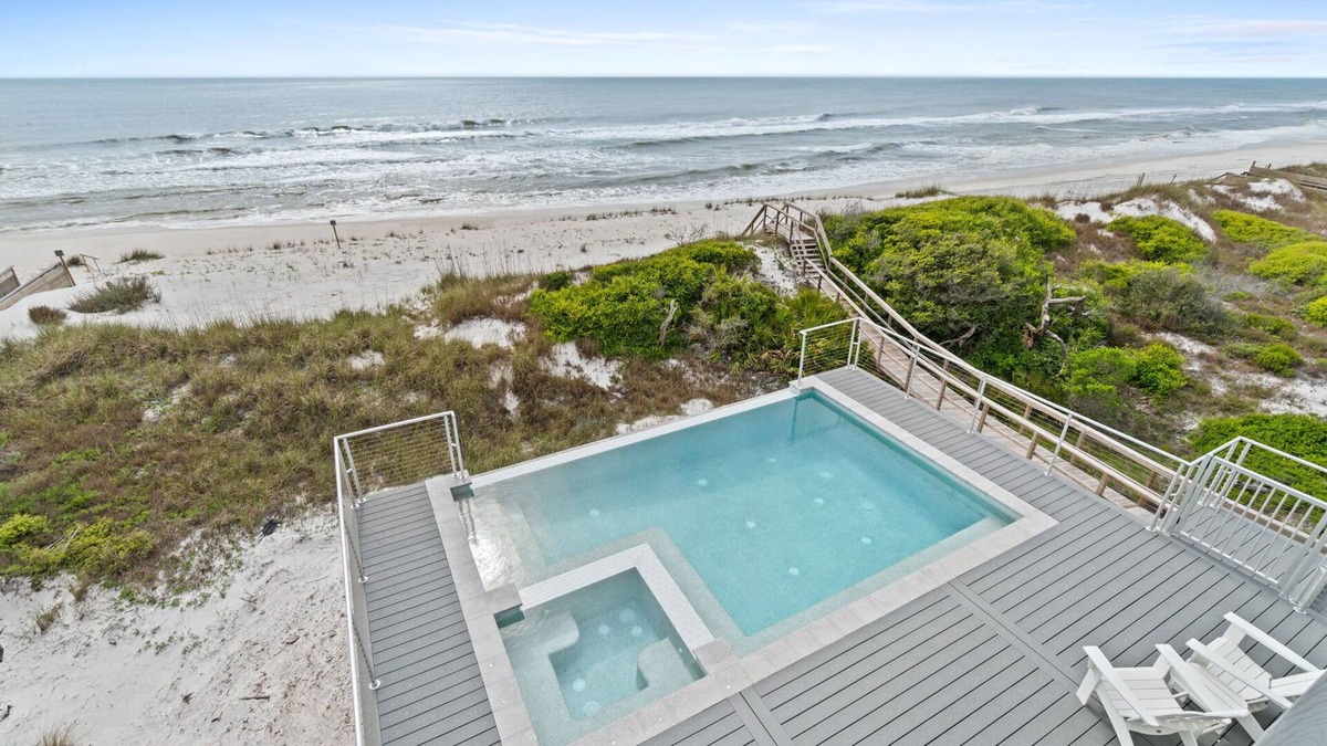 Cape San Blas House | Golden Hour- Gulf front, Private pool & hot tub, Elevator, Pet friendly, Sleeps