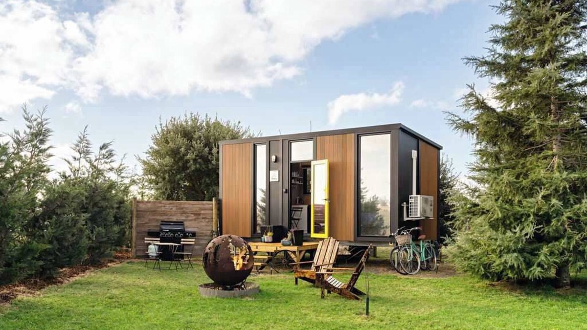 Glenlyon House | Golden Hour Hideaway by Tiny Away