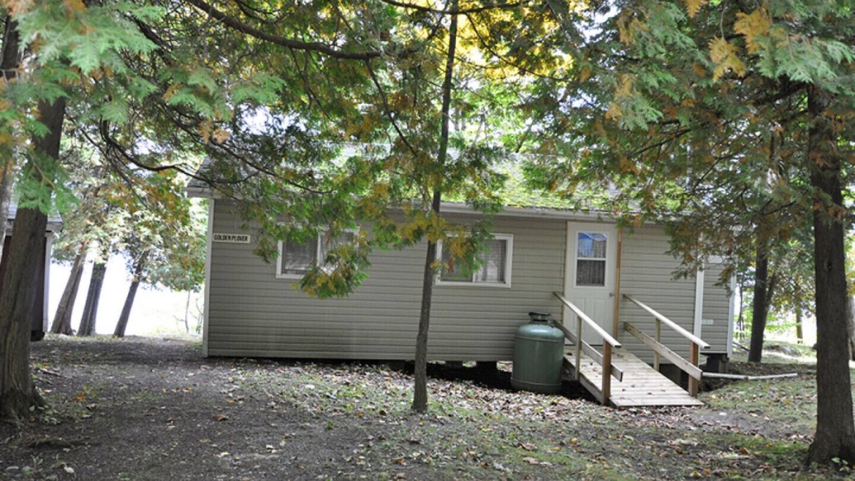 Central Frontenac Cottage | Golden Plover's Cabin