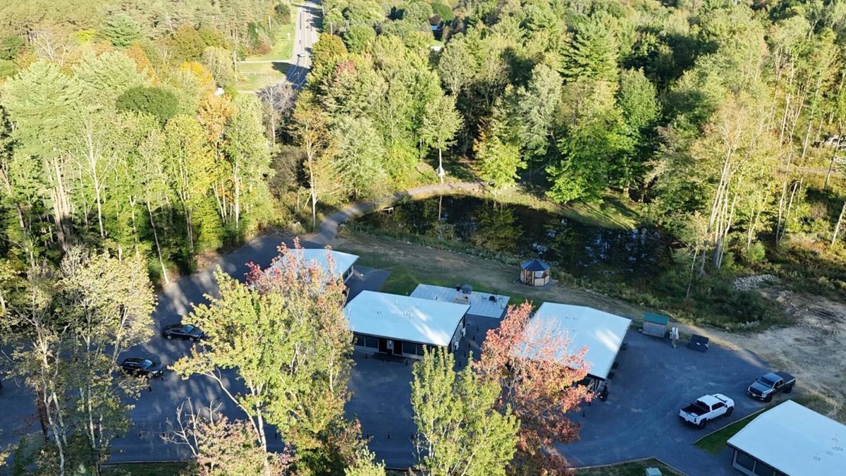 Altmar Hotel | Golden Pond Cabins