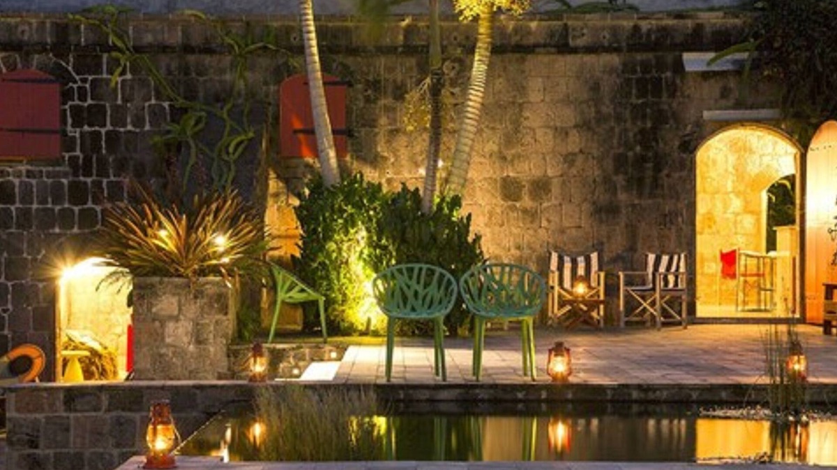 Fountain Hotel | Golden Rock Inn