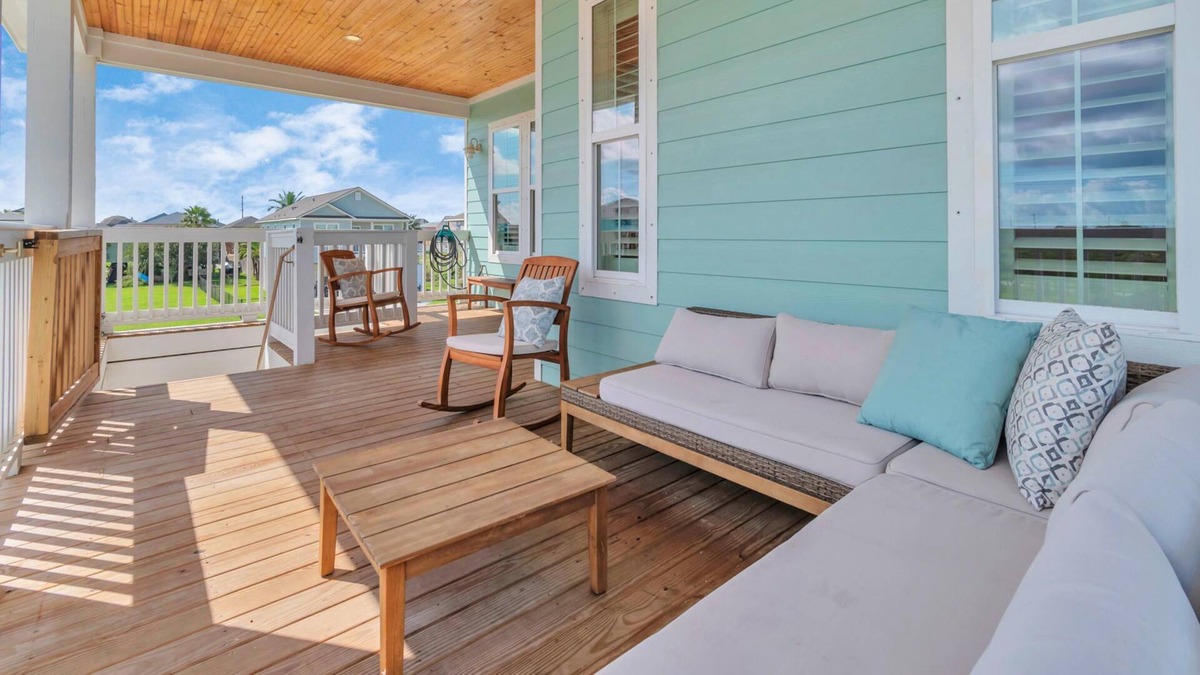 Terramar Beach House | Golden Sands | Bay Views in Terramar! | Pet-friendly