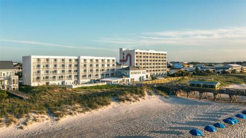 Wilmington Beach Hotel | Golden Sands Carolina Beach Oceanfront, Tapestry by Hilton