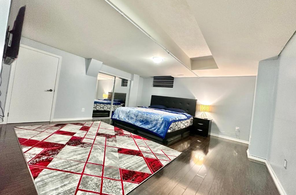Brampton House | Golden spring Basement
