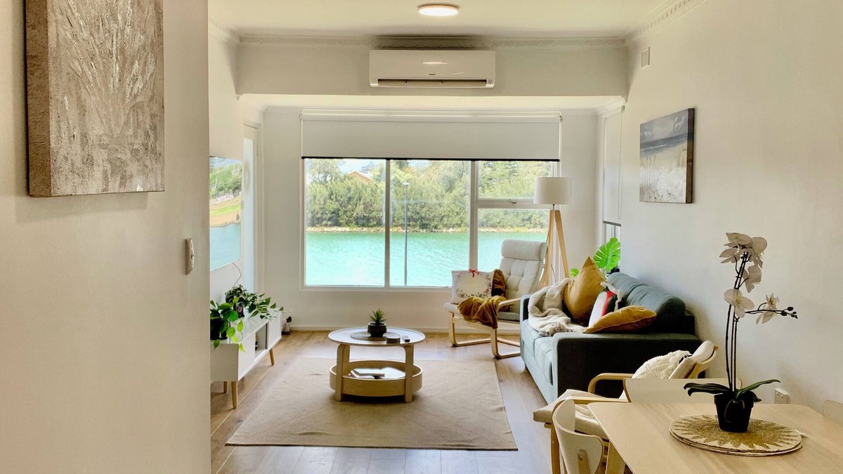 Glenelg North Apartment | Golden Sunset nEnjoy the beautiful scenery of Glenelg North