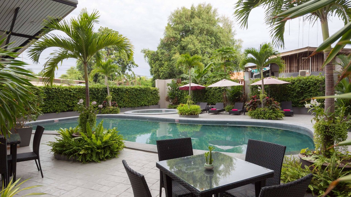 North Pattaya Hotel | Golden Tulip Essential Pattaya