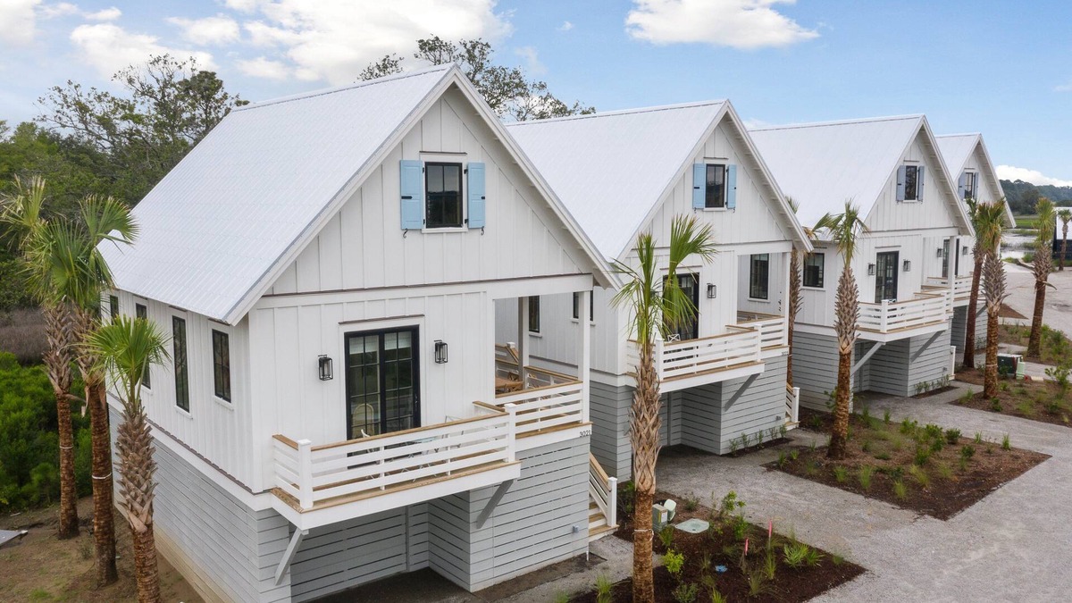 Johns Island House | "Goldeneye” (3021 Southerly Way) 2 person creekside bungalow at Kiawah River