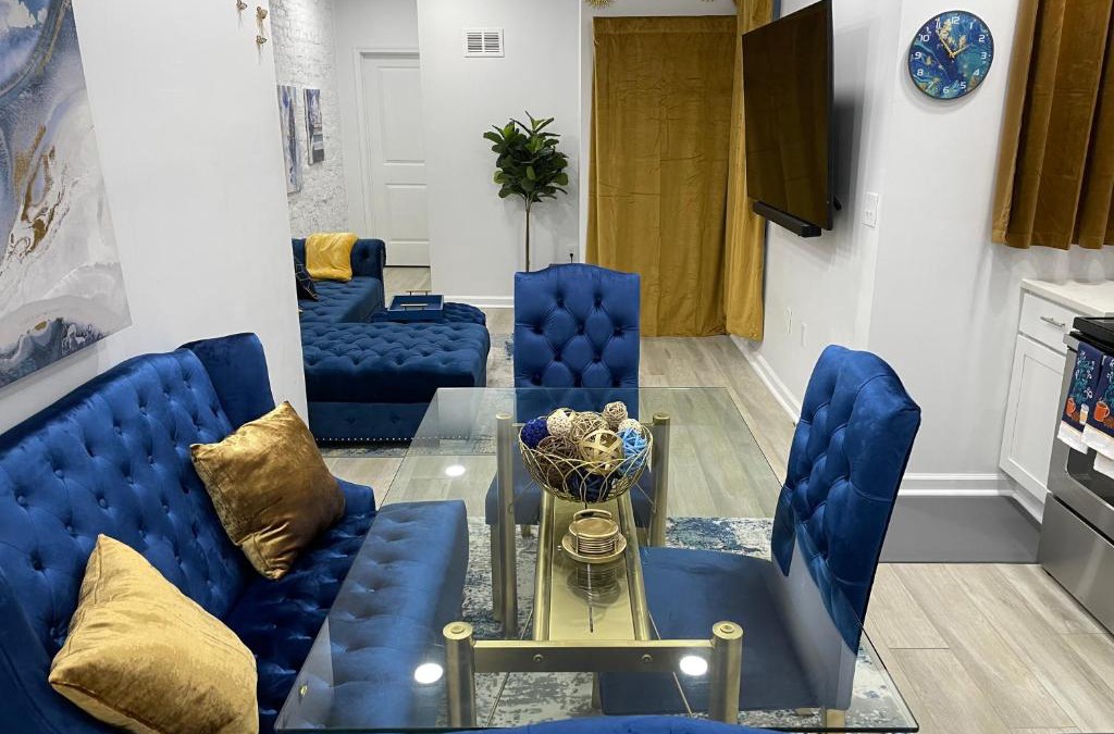 North Philadelphia West Apartment | Goldie Lux - Best Luxury Stay