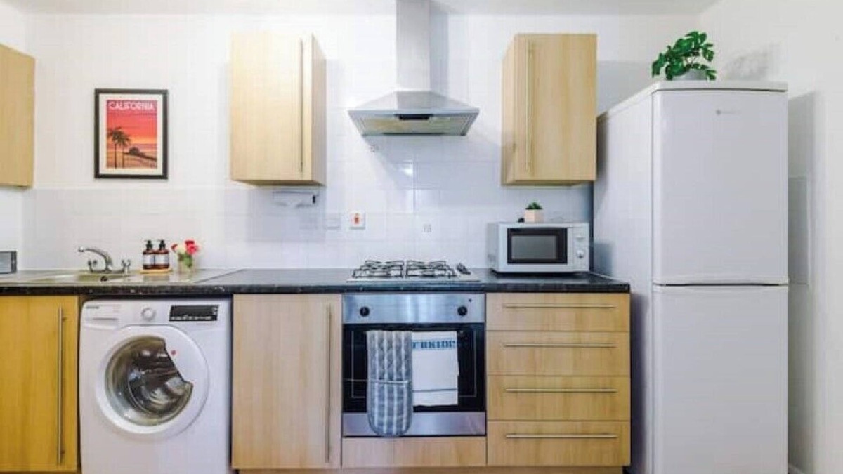 Coventry Apartment | Goldsmith Place by Patternbricks