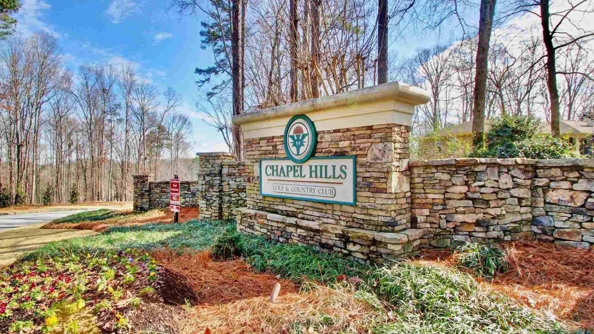 Douglasville House | Golf and Country Club Community Basement Guest Home
