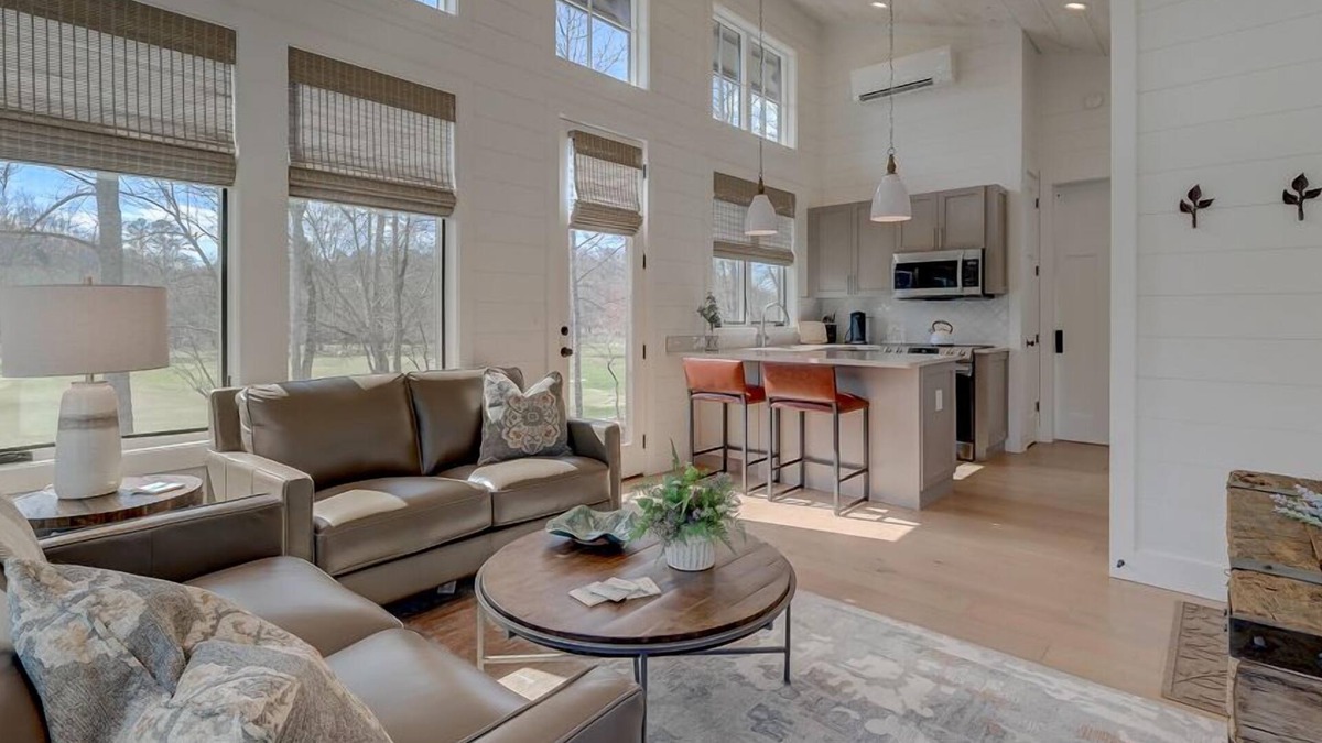 Mineral Bluff Cottage | Golf and Riverfront Cottage | King Bed | Group Availability