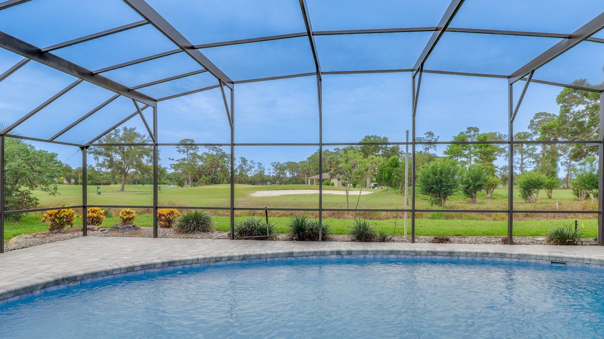 Fairgreen House | Golf & Beach Oasis - Pet-Friendly Pool House