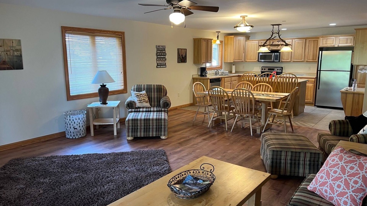 Arkdale Condo | Golf Cart available! Gorgeous Golf & Lake Condo with heated pool