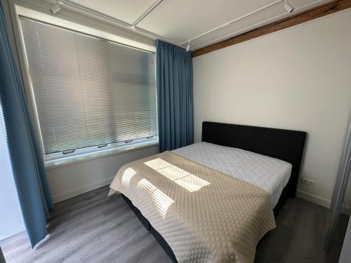 Nieuwveen Apartment | Golf course around the corner!