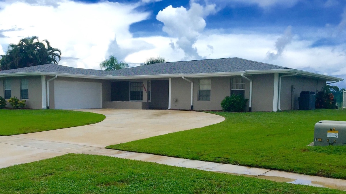 Port Saint Lucie House | Golf Course Front Pool Home in Club Med. Minutes from Beaches.