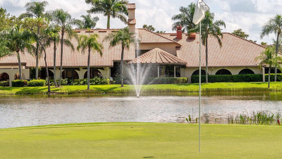 Biggar Condo | Golf Getaway