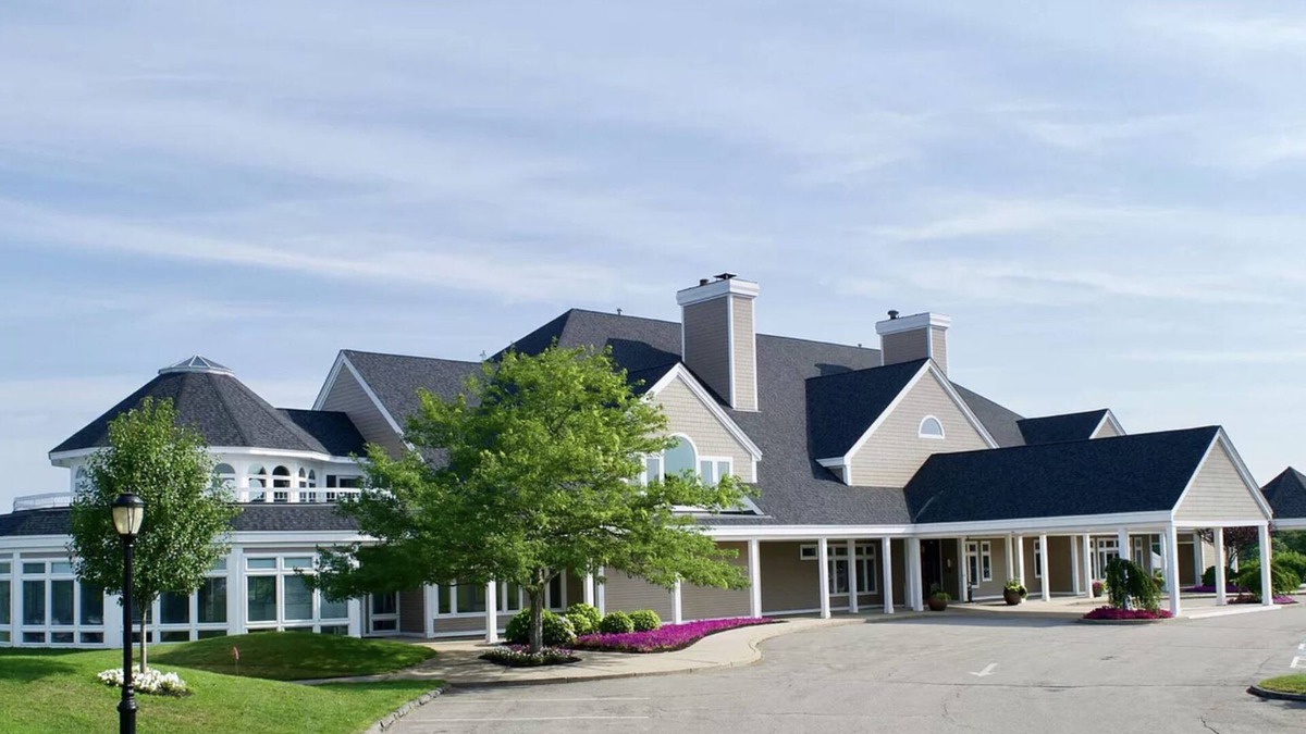 Silver Beach House | Golf in Cape Cod