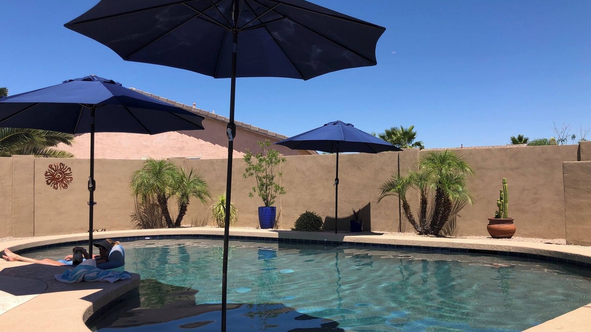 San Tan Valley House | Golf, private pool and spa. King beds, golf cart. Book for 2025 And early 2026.
