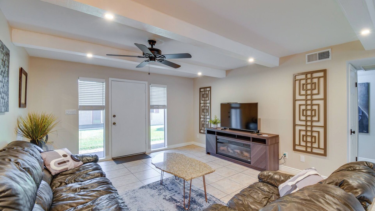Spanish Gardens Revised Condo | Golf, Shop & Hike: Youngtown Hideaway!
