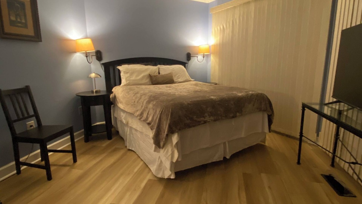 Foxfire Condo | Golf side getaway with scenic views and deck in Foxfire