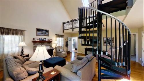 Monterey House | Golf & Southern Comfort Cape with Loft at The Cove