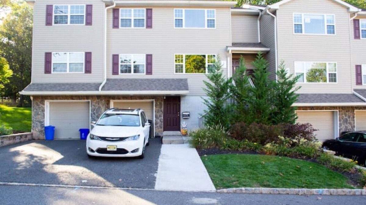 Bridgewater Apartment | Golf view from Patio- Spacious 3-bedroom apartment in charming Bridgewater