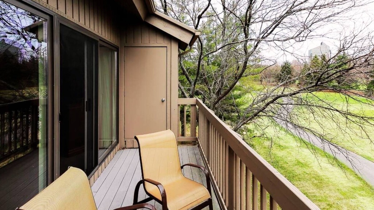 Acme Condo | ⛳ Golf View Retreat @ Grand Traverse Resort | 2 King Suites + Loft + Champagne Welcome ➠ 5569