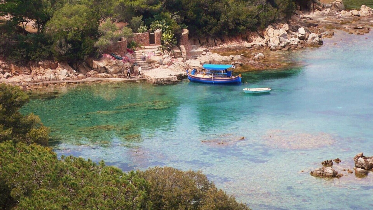 Coti-Chiavari House | Golfe Ajaccio sud La Castagna: Charming waterfront home!