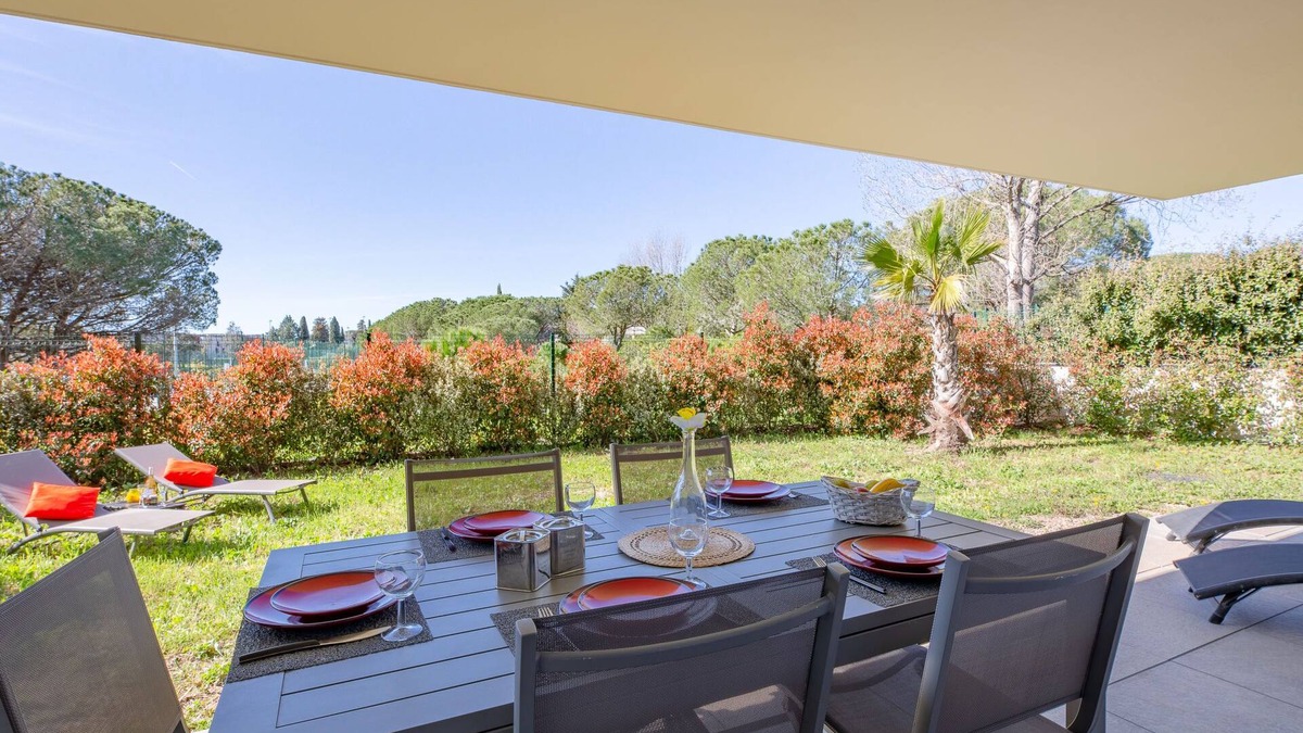 Frejus Apartment | Golfe Horizon by Interhome