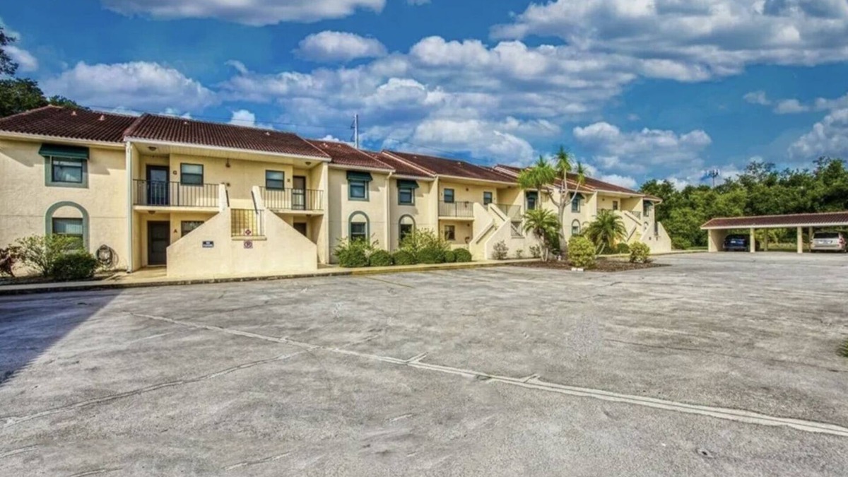 Deep Creek Condo | Golfer and sun lover’s Punta Gorda vacation retreat, 2 beds, 2 baths