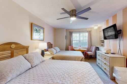 Calabash Hotel | Golfer's Oasis - Studio