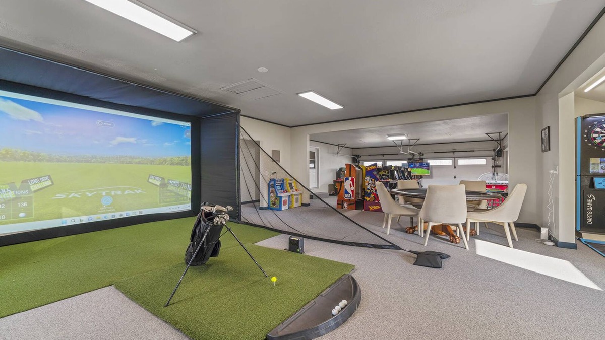 Rockford House | Golfer's Retreat *hot tub* *arcade* *spa*