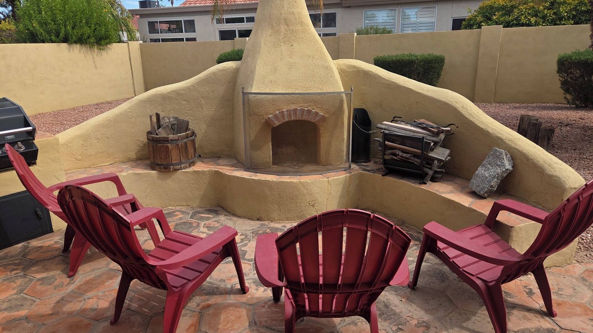 Palo Verde House | Golfer's retreat with entertainers backyard-includes golfcart