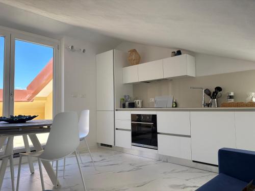Fezzano Apartment | Golfo Ameno Apartment
