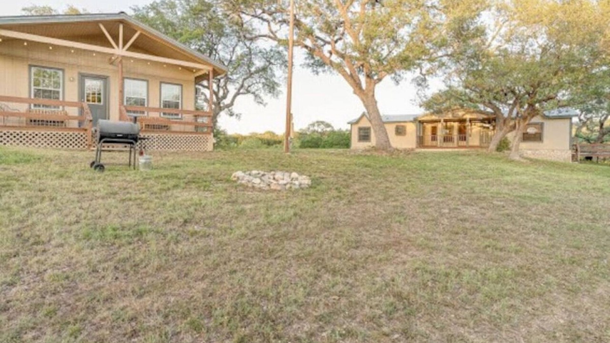 Uvalde House | Gone Fishin' Cabin at Lightning Bug Springs