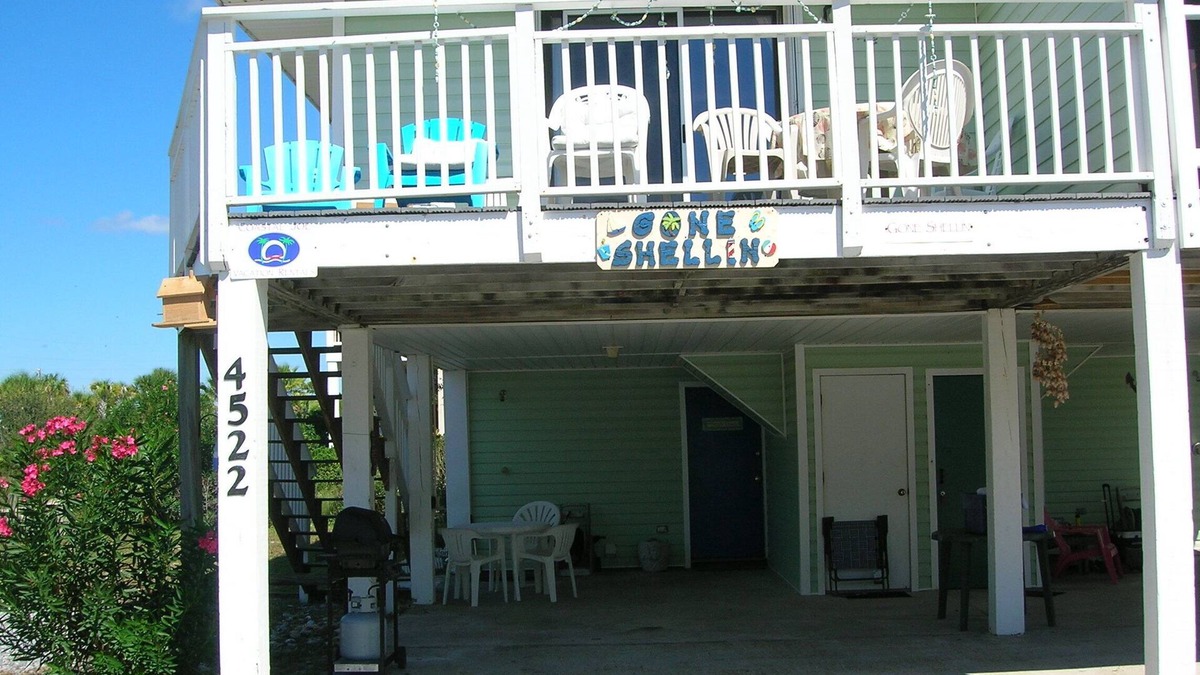 Cape San Blas House | 'GONE SHELLIN' Beautiful, Dogs Ok, GREAT RATES, STEPS TO Beach, BEACH VIEW,WIFI