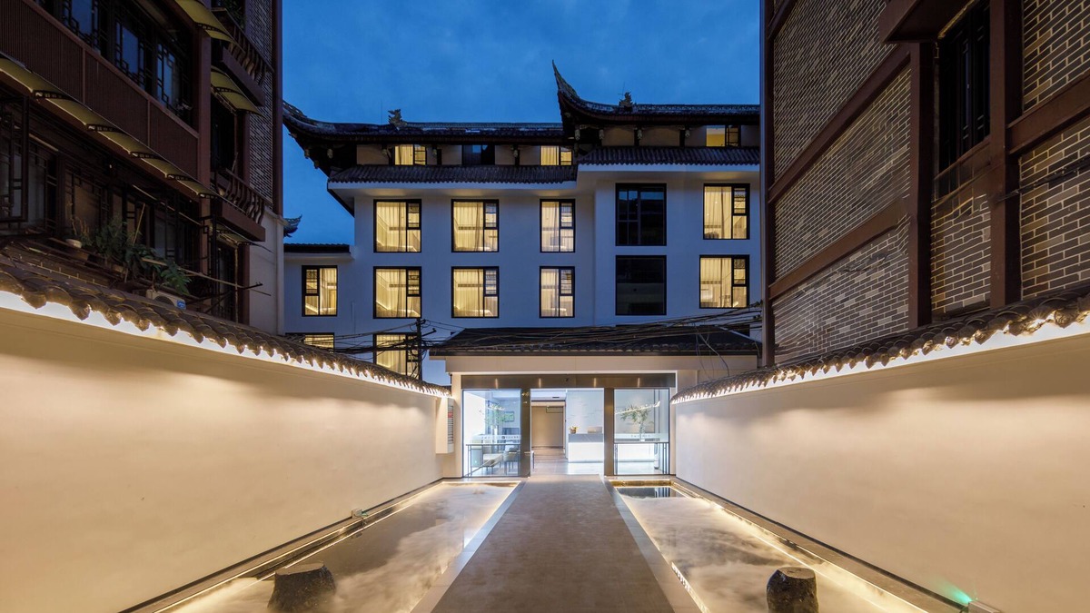 Chengdu City Centre Hotel | Gongxili - Xige Hotel