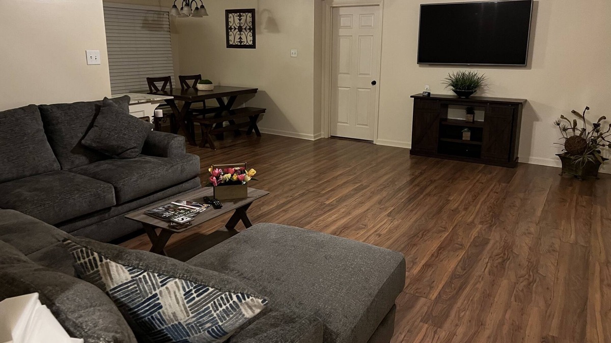 Gonzales House | Gonzales Getaway