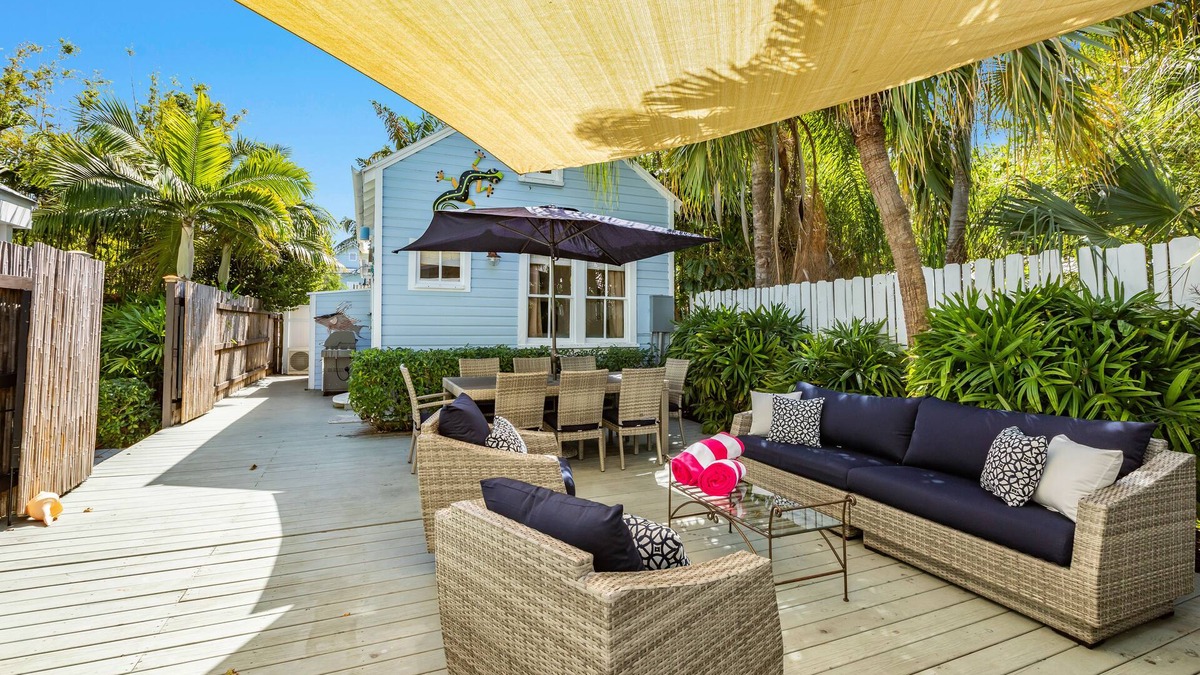 Old Town House | GOOD FEELIN ~ Charming 2 BR/2 Ba Home Conveniently Located w/Parking!