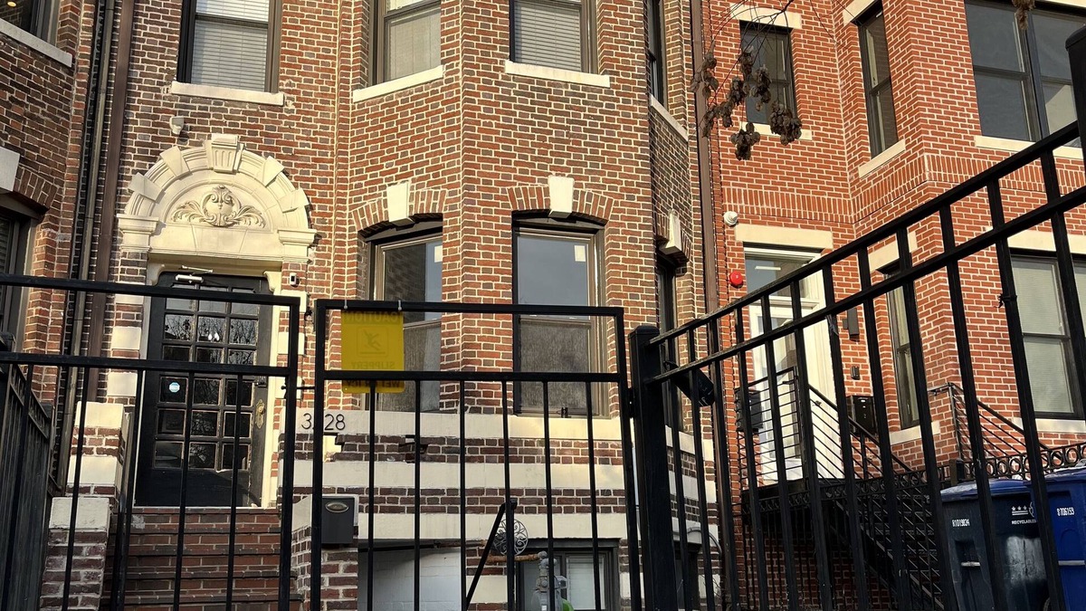 Columbia Heights Apartment | Good Night 2 Queens-1bdrm Metro, 10-min. Ride downtown, White House