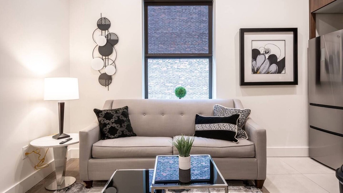 Downtown Newark Hotel | Good Vibes 1BR ! Walk to NJ Penn ! 30 min to NYC