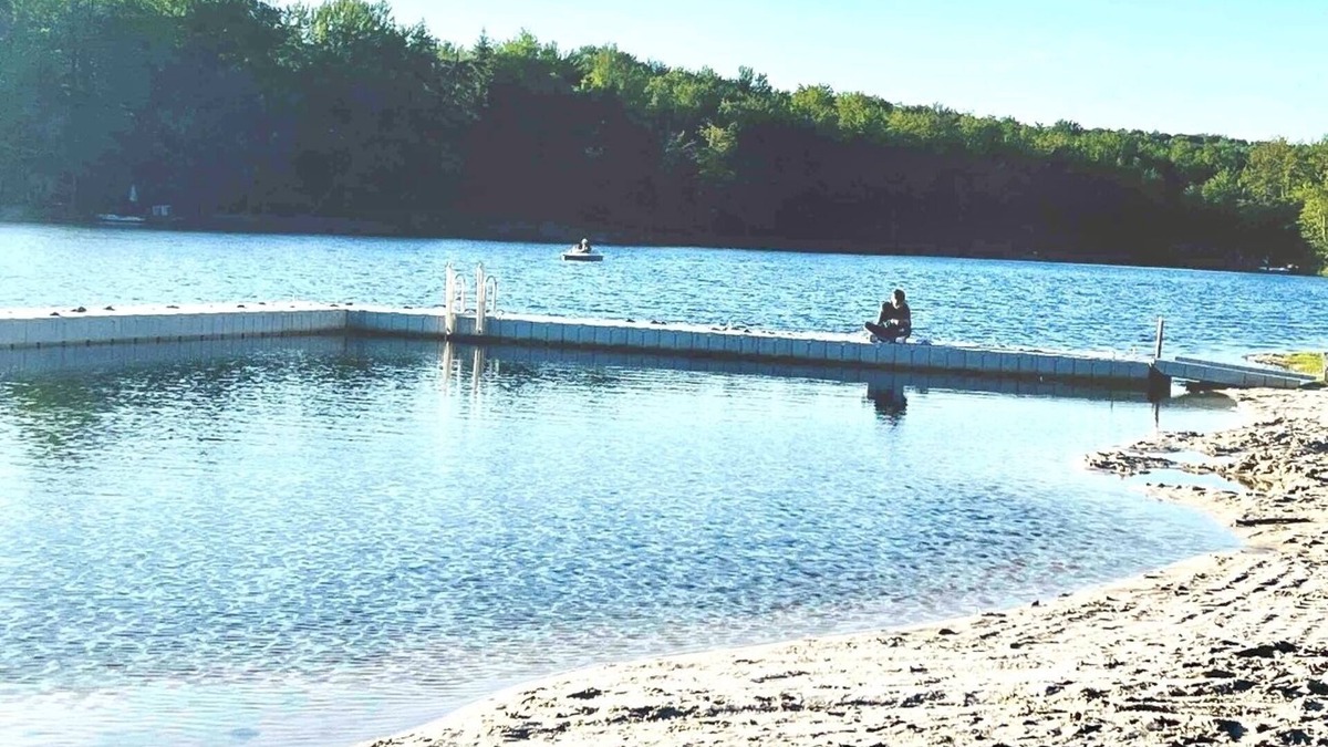 Tobyhanna Cottage | Good Vibes Only! 2hrs from NYC near Skiing/Snowtubing/Waterparks