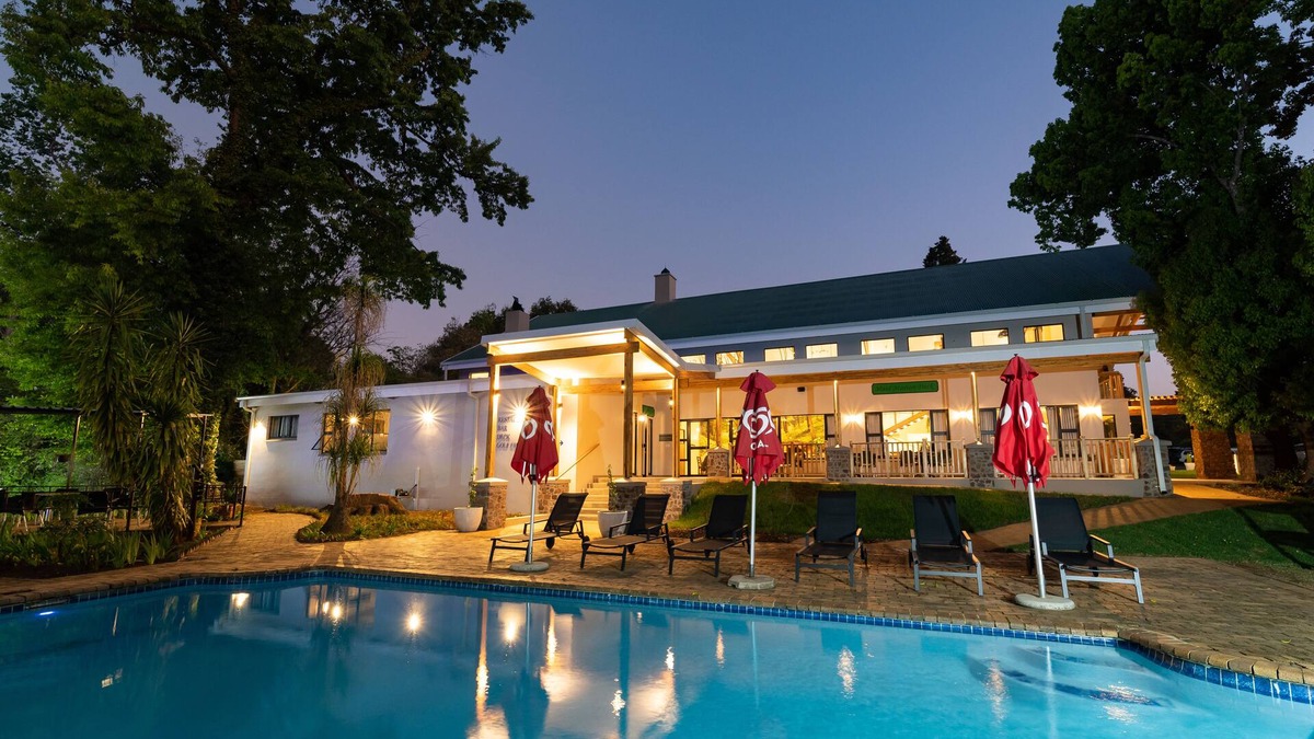 Cathkin Park Cabin | Gooderson Monks Cowl Golf Resort