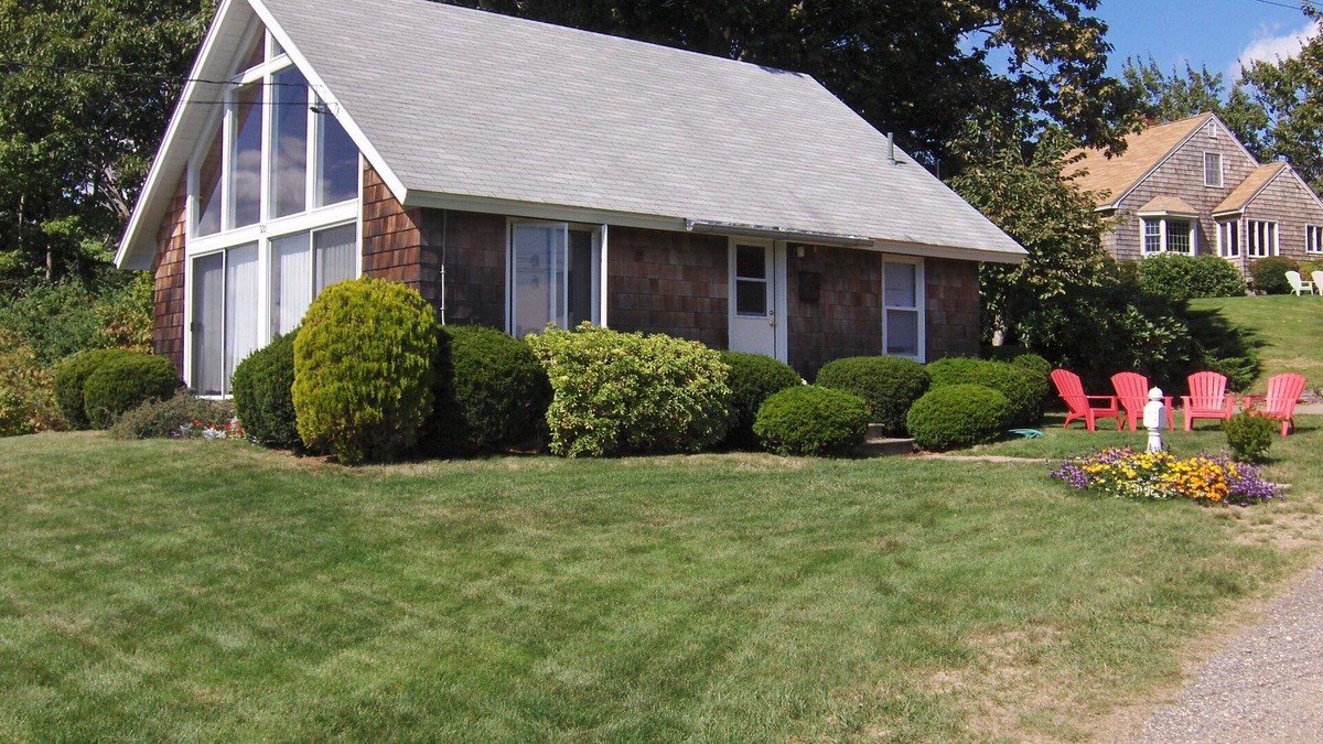 Kennebunkport Cottage | Goose Rocks Beach 3BR-2Bath, River View-Walk 2 Beach-Avail Oct 4-13, 2025
