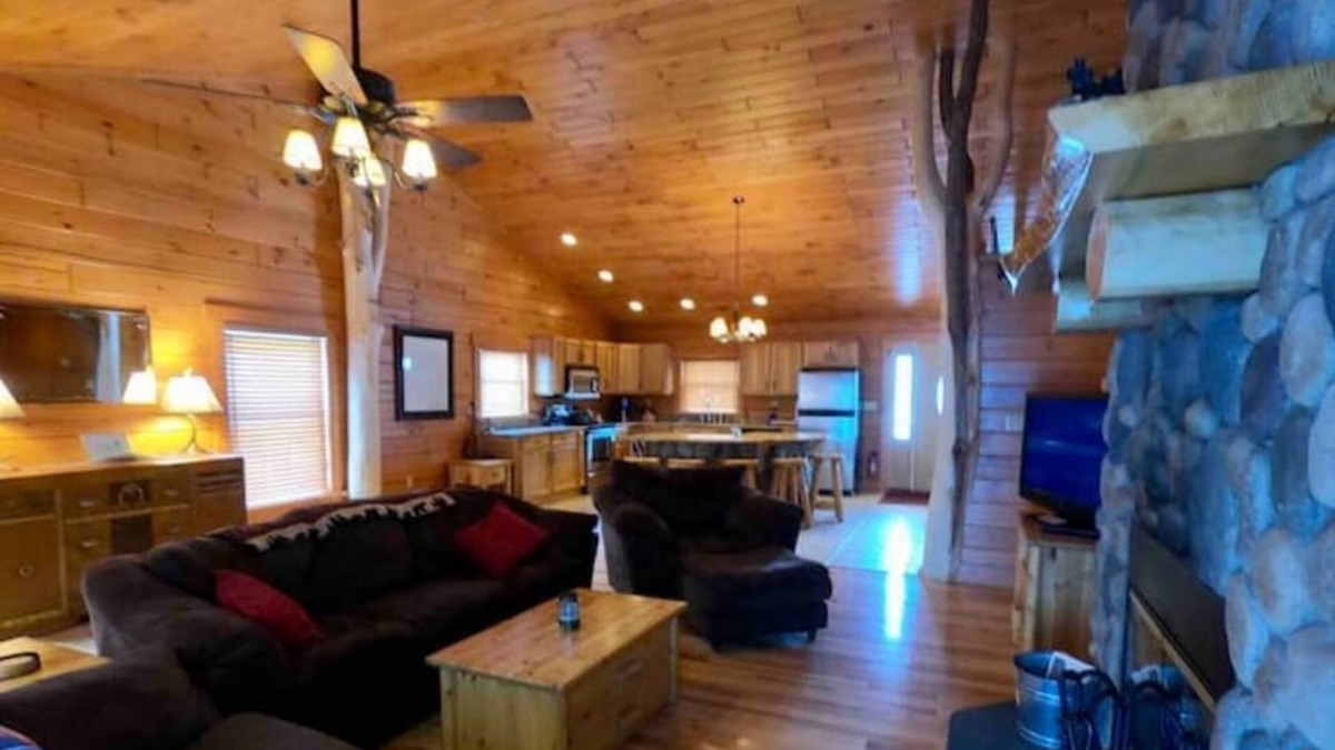 North Creek Cabin | Gore Mountain Log Cabin Getaway