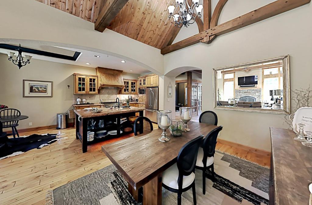 Southwest Bend House | Gorge View Chalet