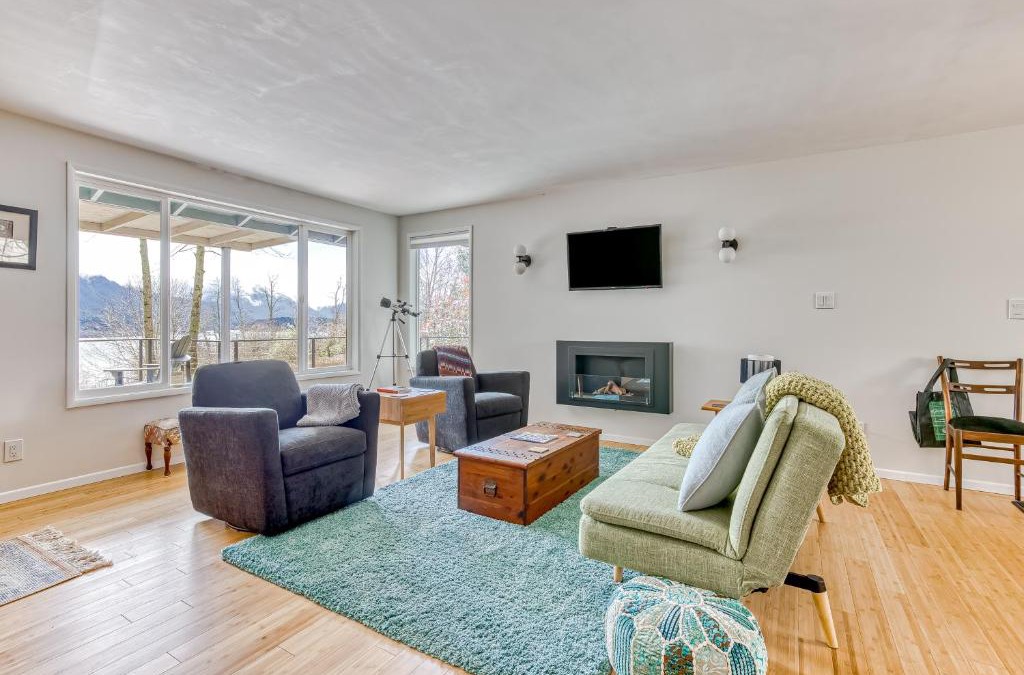 Stevenson House | Gorge View