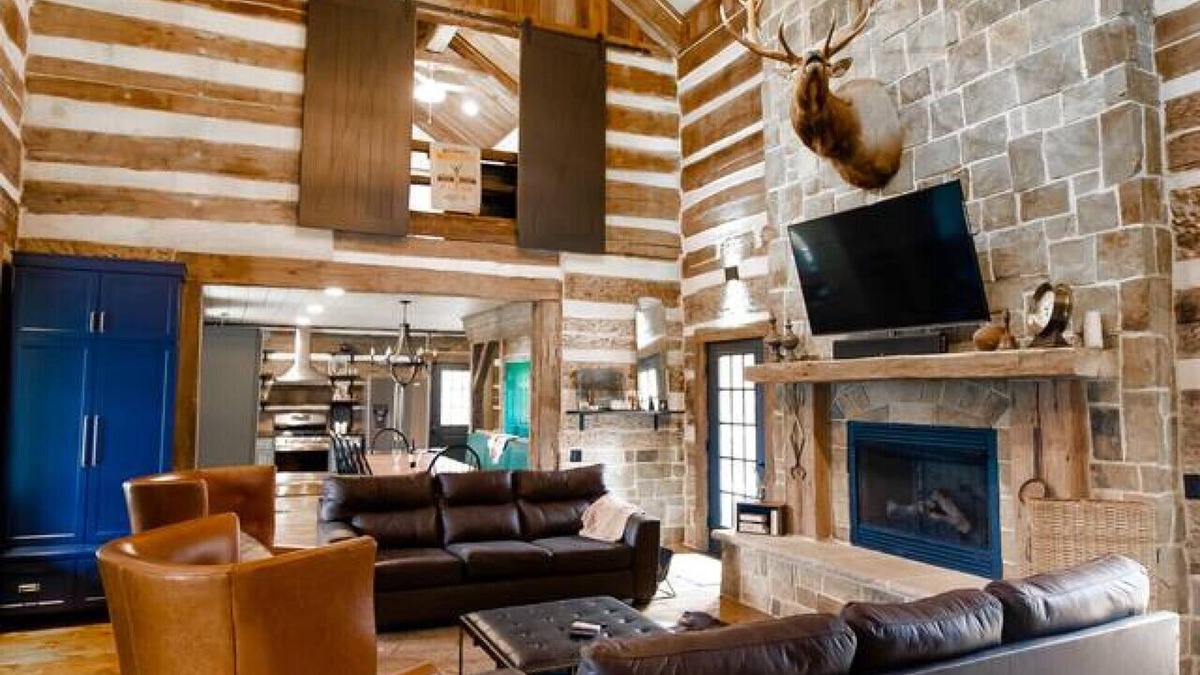 Jackson Cabin | Gorgeous 1856 Log Cabin, Completely Renovated
