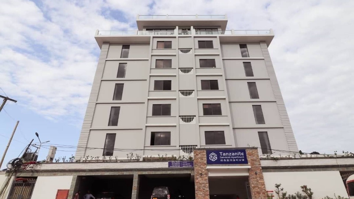 Masaki Apartment | Gorgeous 1BR apartment w/wifi, gym & pool